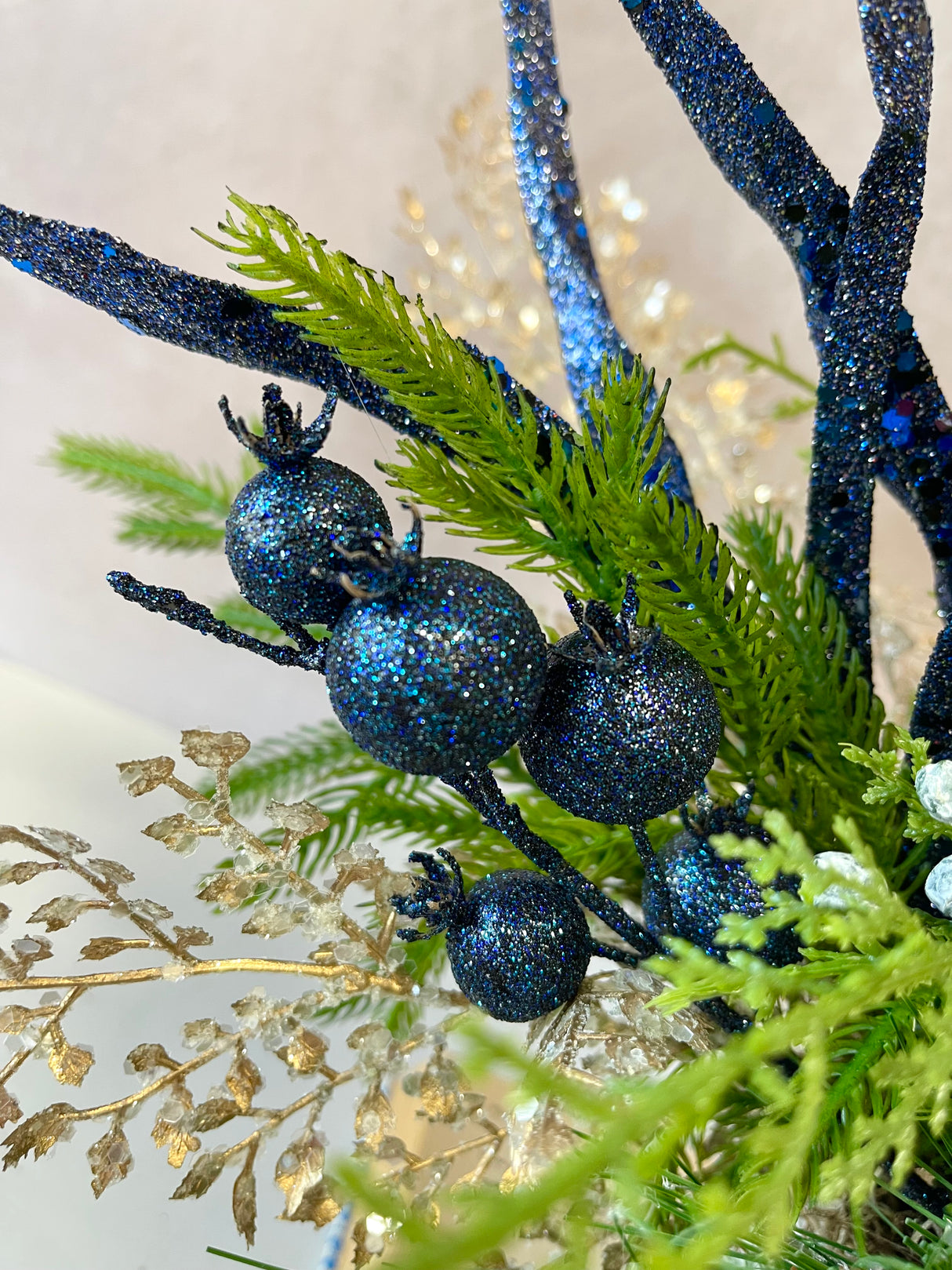 22" Frozen Pond Centerpiece