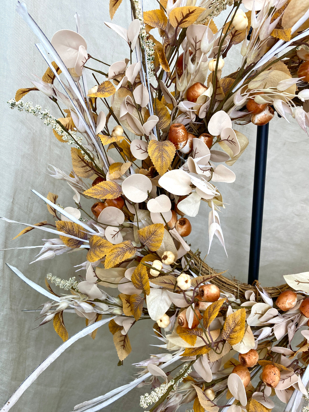28" Bay Leaf Pod Wreath