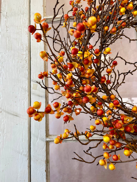 24" Bittersweet Berry Wreath