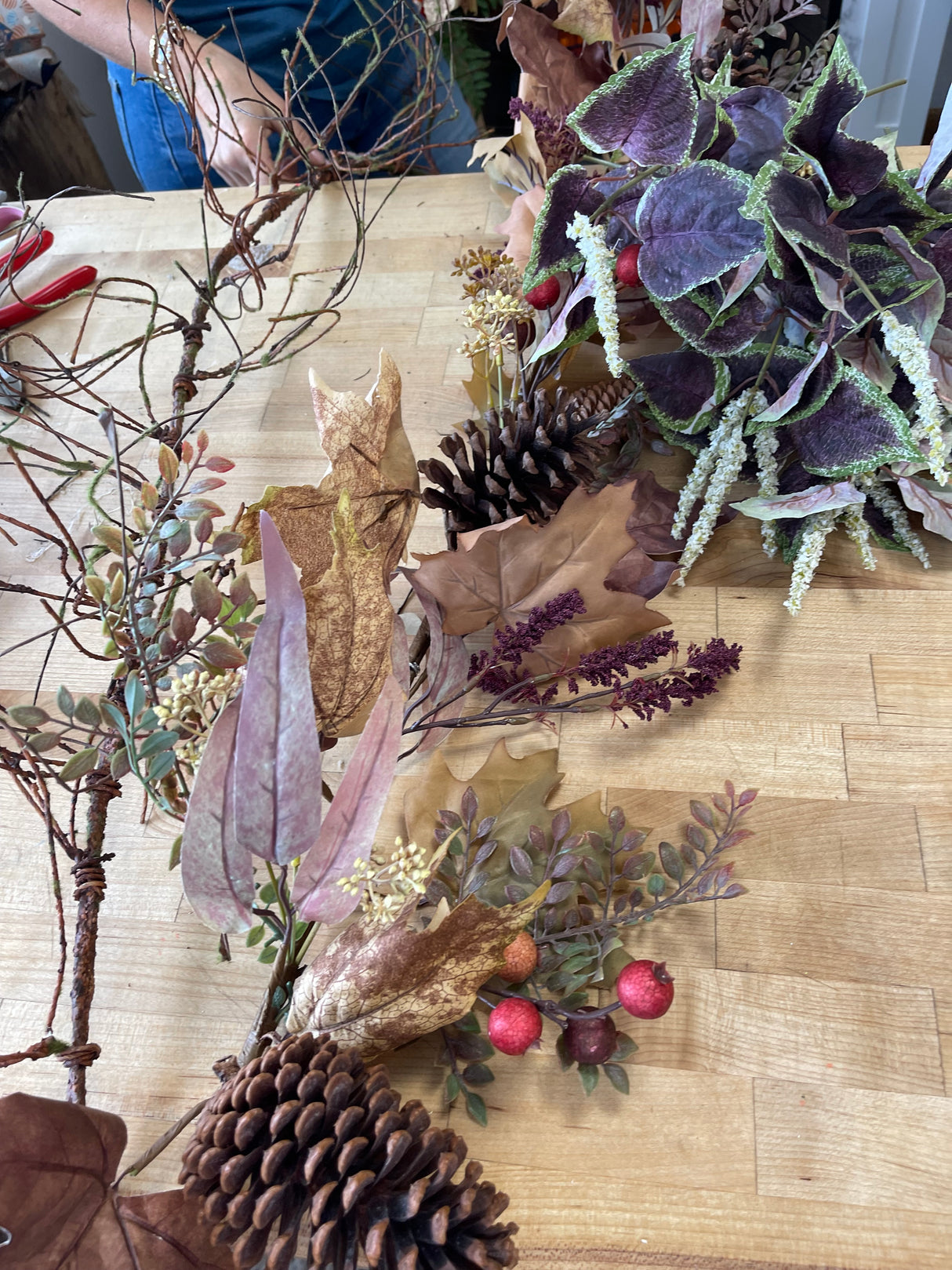 In the Woods Garland Kit