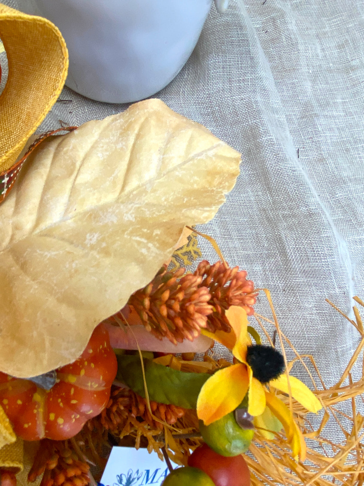 18" Golden Autumn Swag