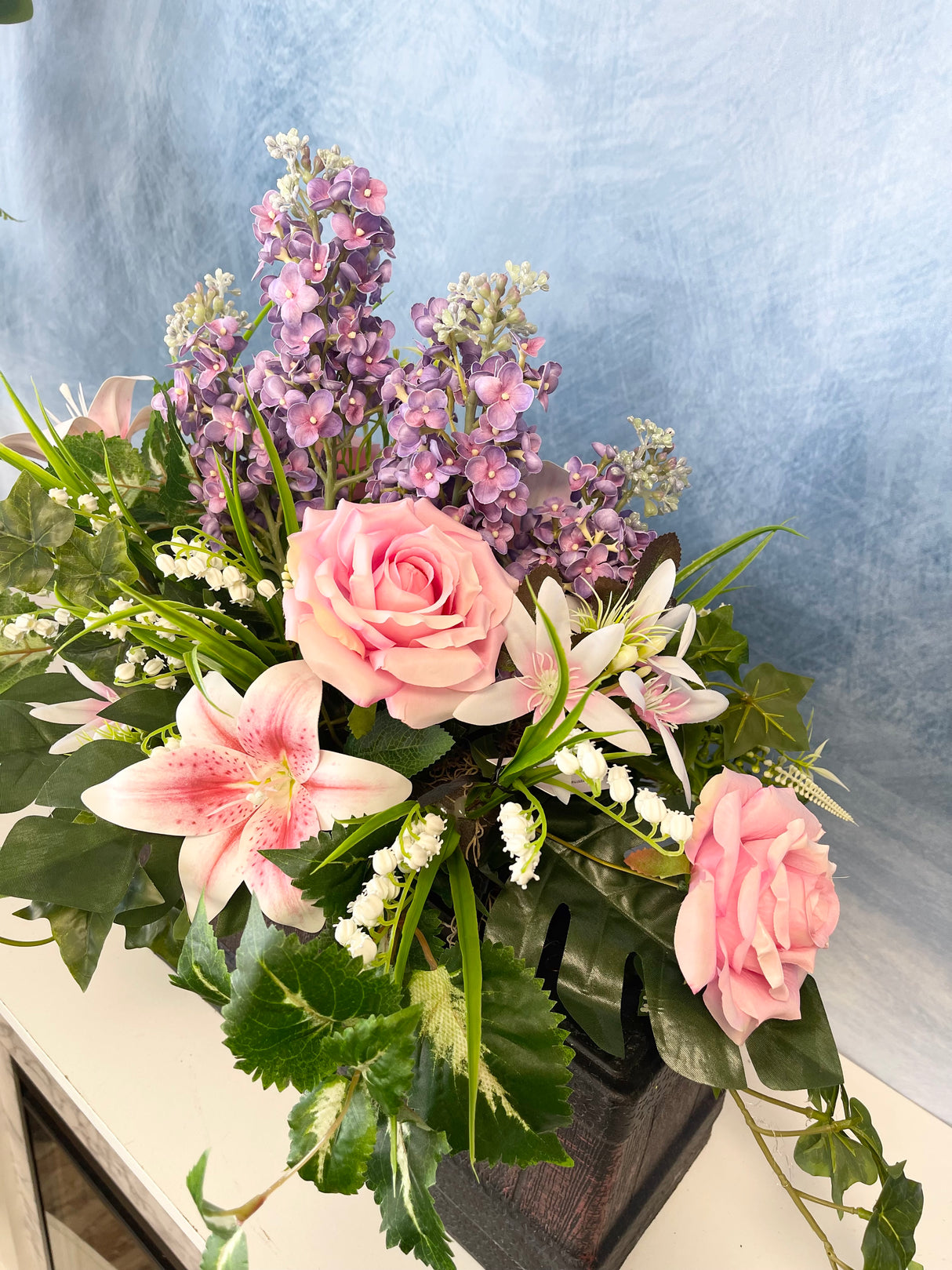 28" A Touch Of Lavender Memorial Saddle