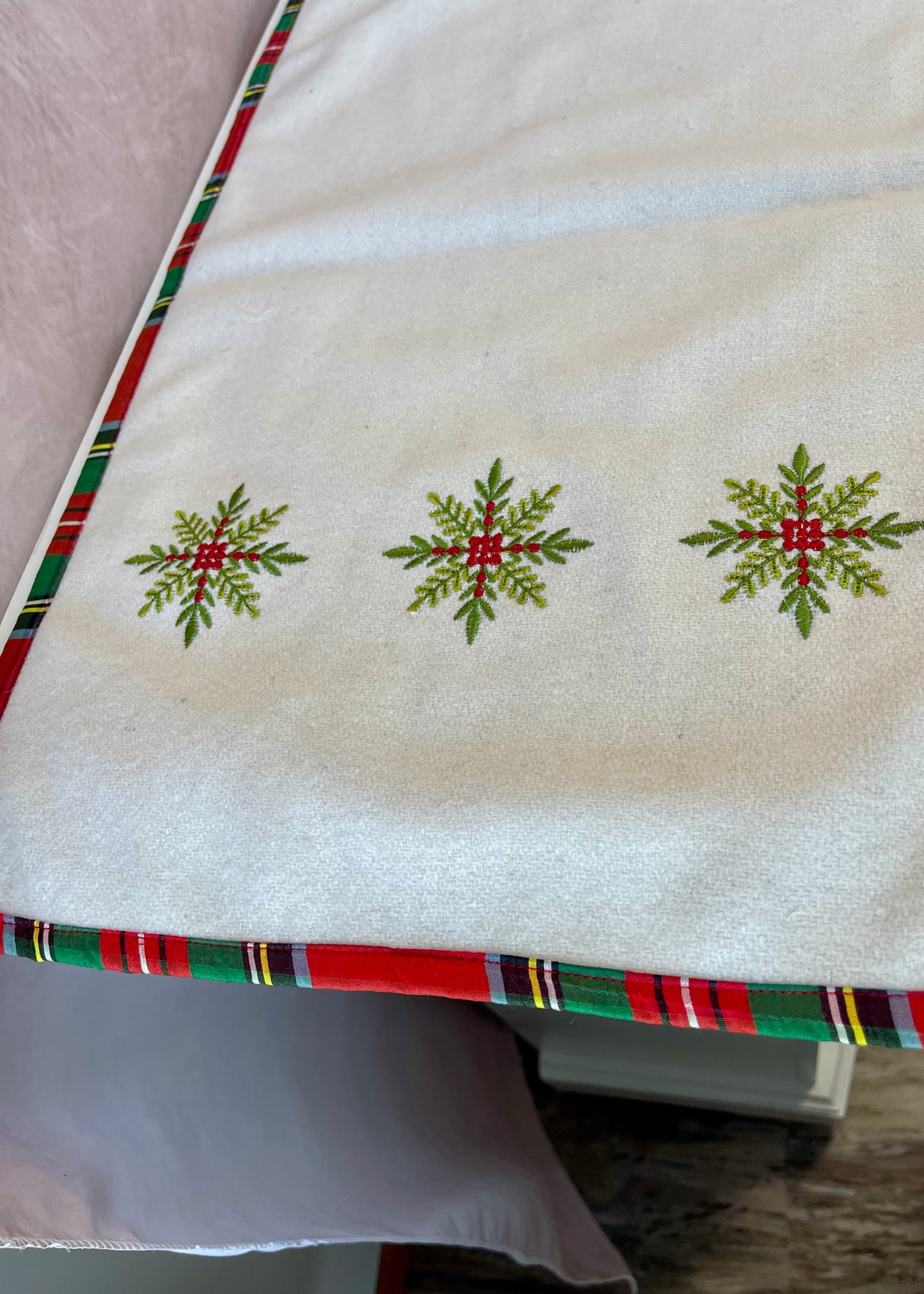 Snowy Table Runner