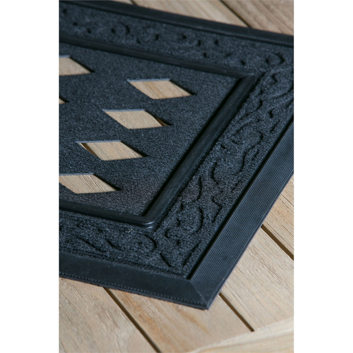 Black Scroll Sassafras Mat Tray