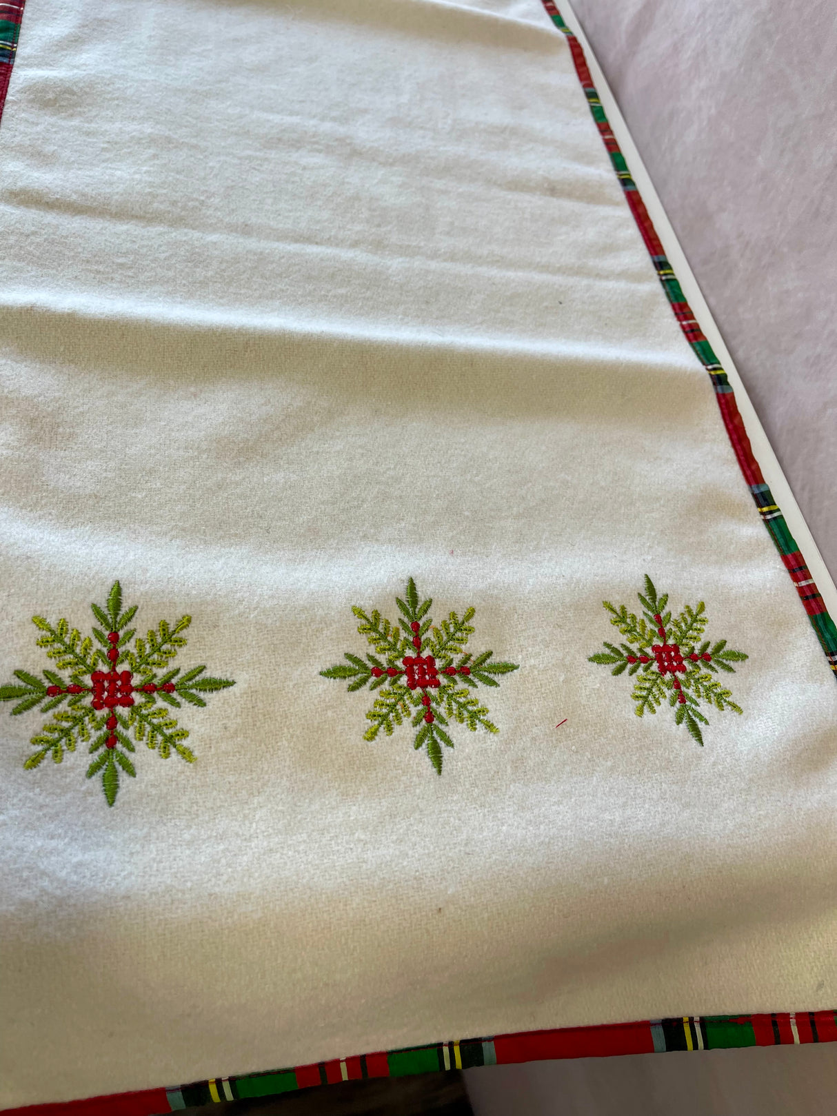 Snowy Table Runner