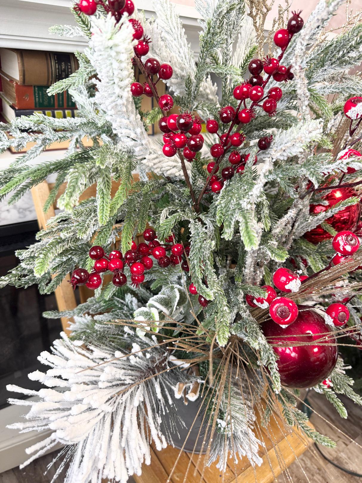 38" Magic Of Christmas Porch Pot