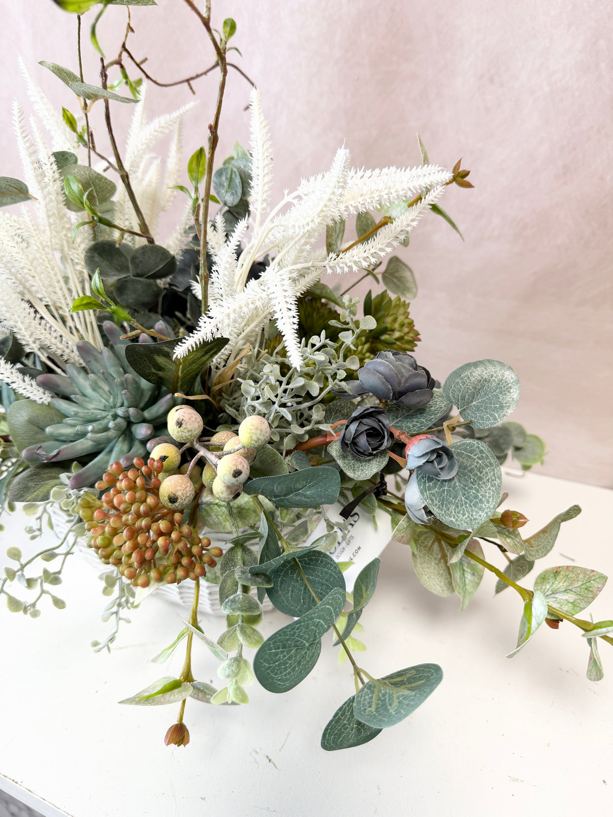 23" Classic Breeze Centerpiece