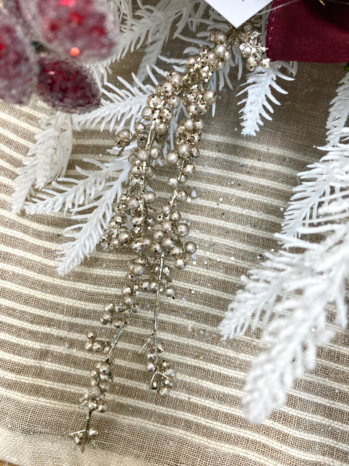 30" Shimmer Of Christmas Swag