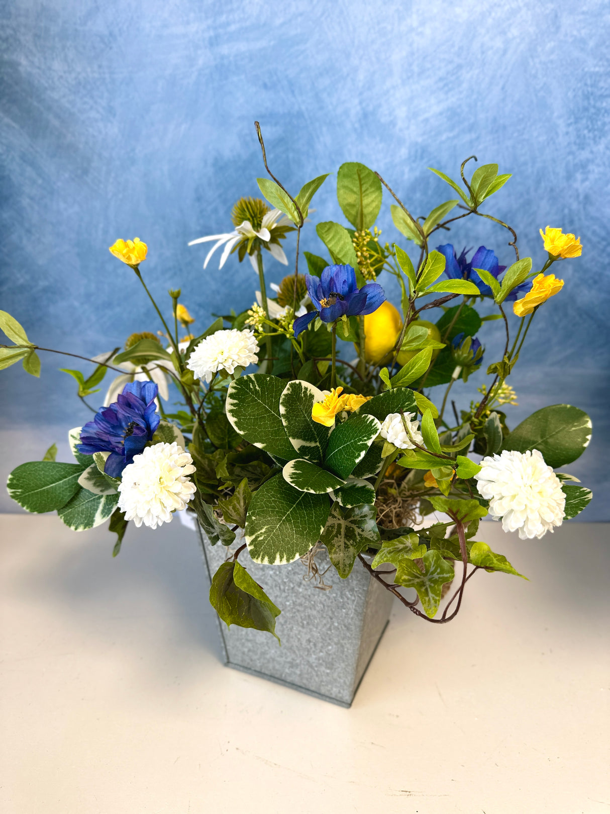 15" Fresh Limoncello Centerpiece