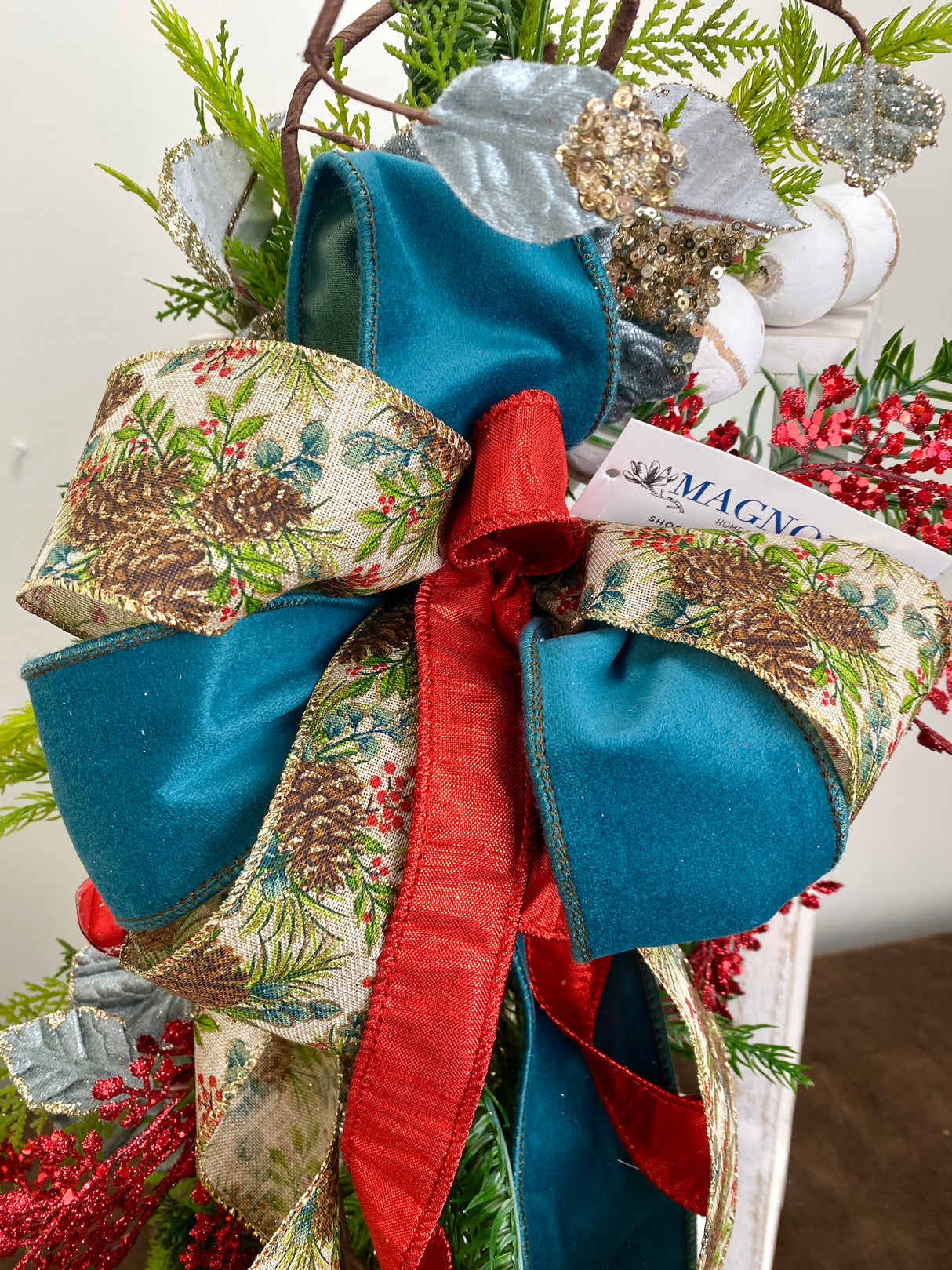 25" Christmas Glimmer Vertical Swag