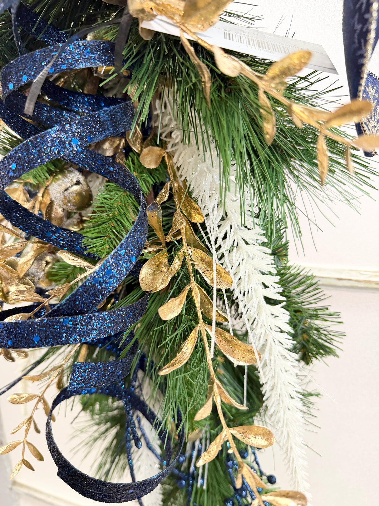 30" Golden Night Teardrop Swag