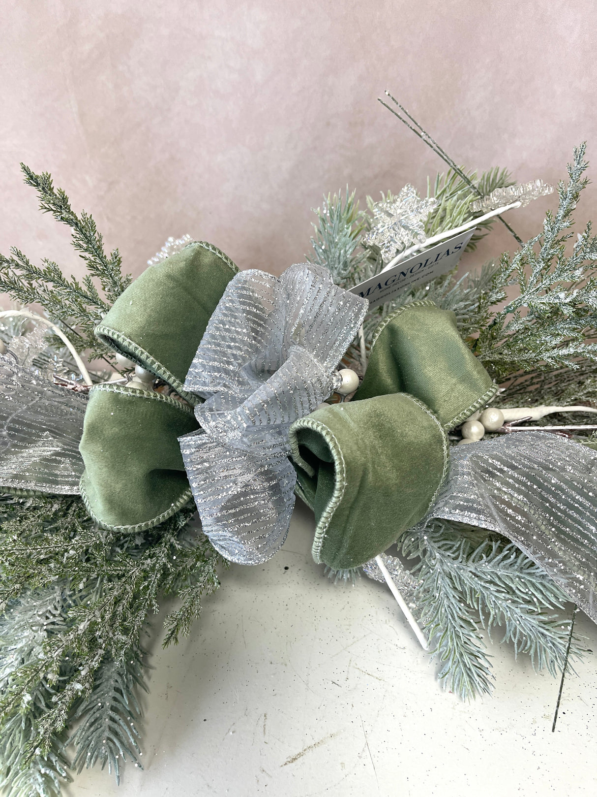 28" Frosty Greens Swag