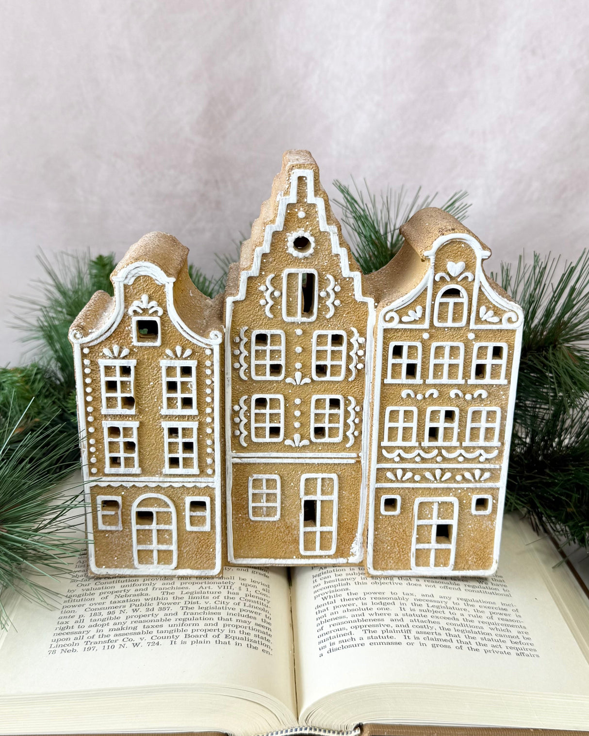 Lighted Sparkle Gingerbread House