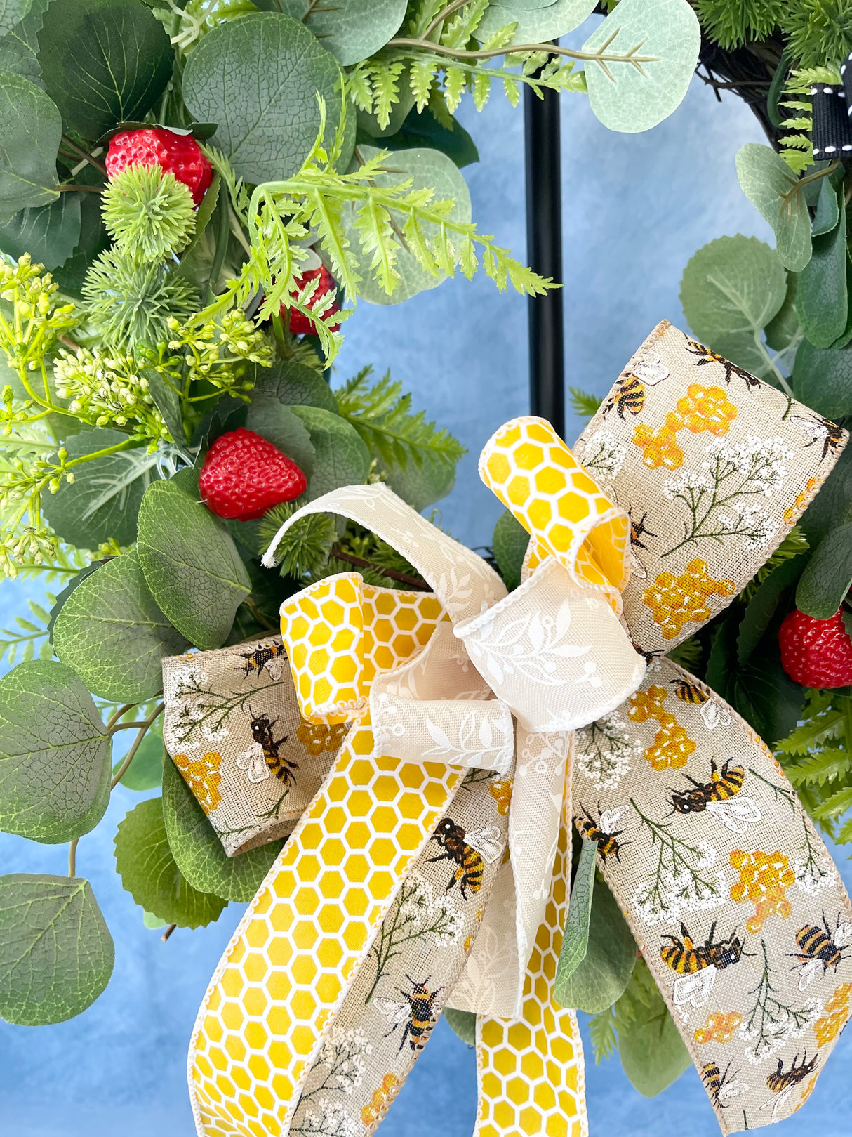 Busy Bee Wreath Kit