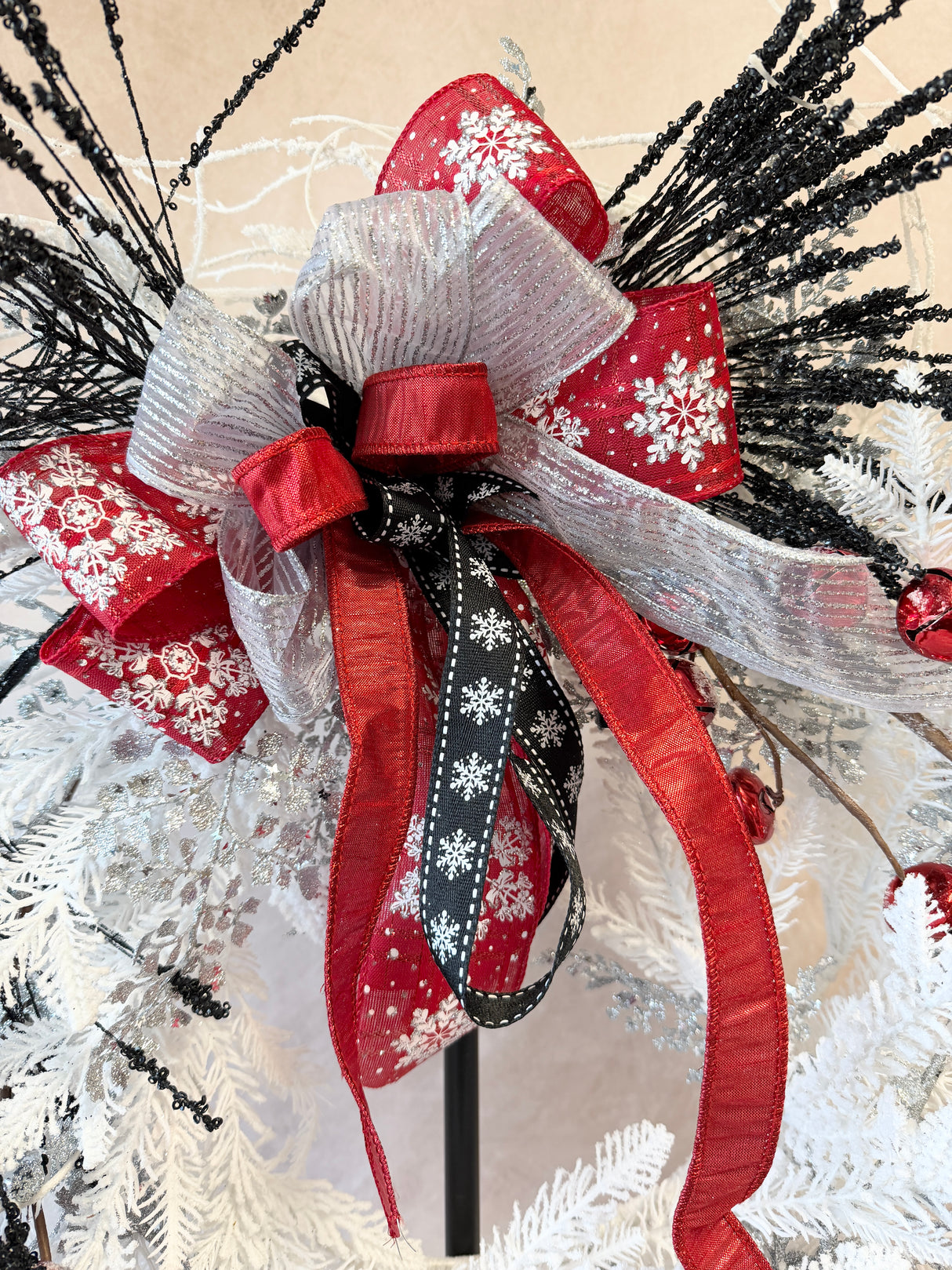 14" Glitz & Glitter Bow