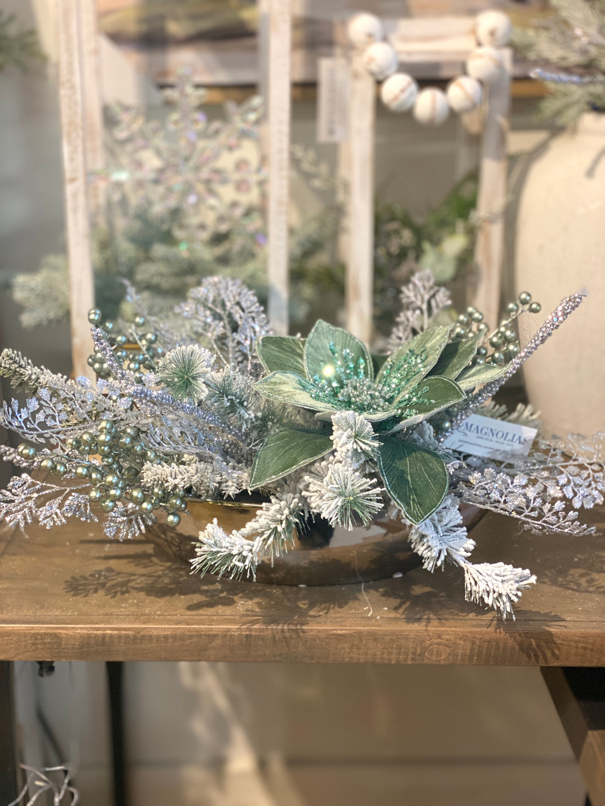 22" Spearmint Frost Centerpiece