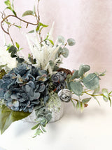 23" Classic Breeze Centerpiece