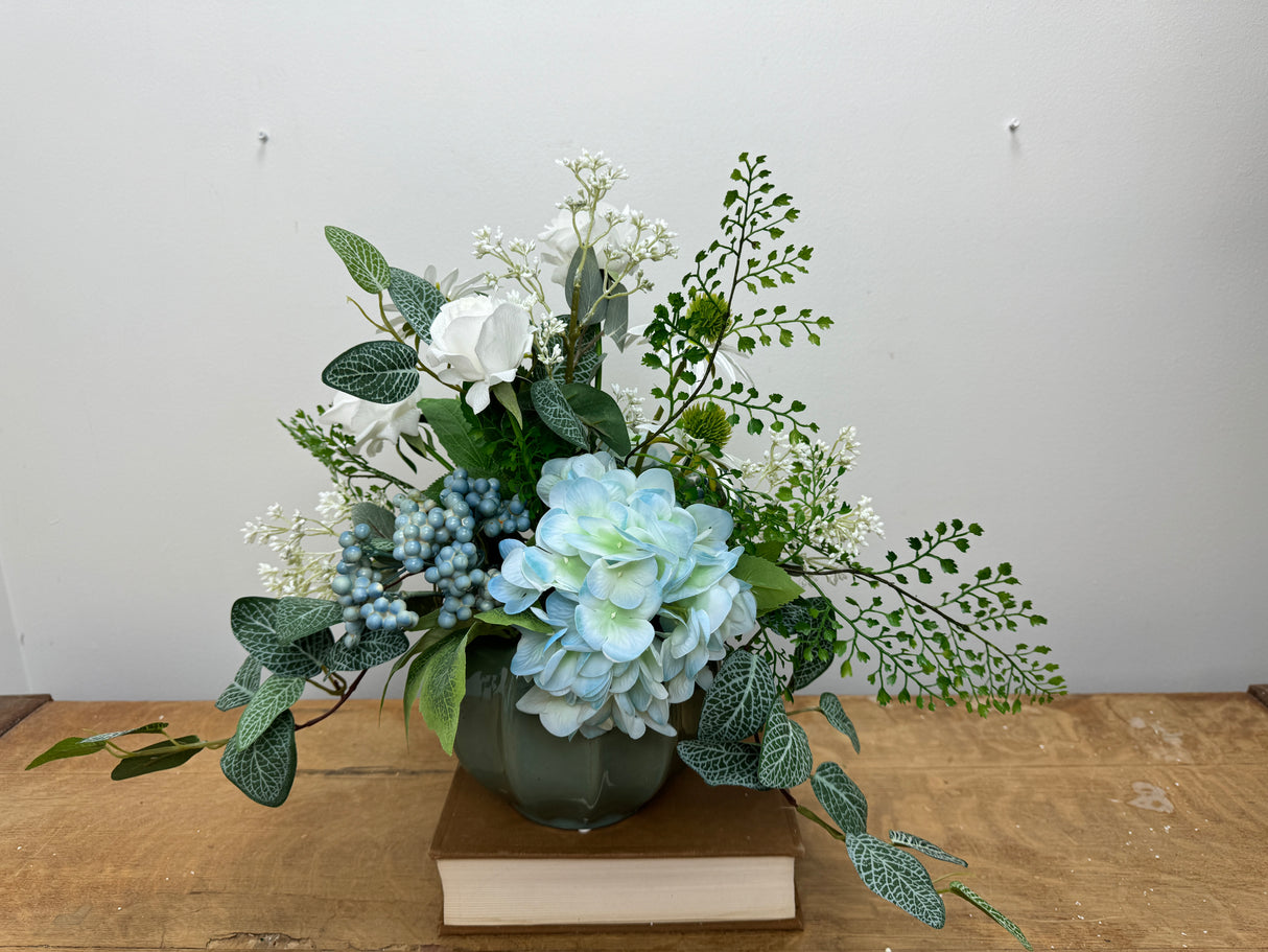 20" Blue Bayou Centerpiece