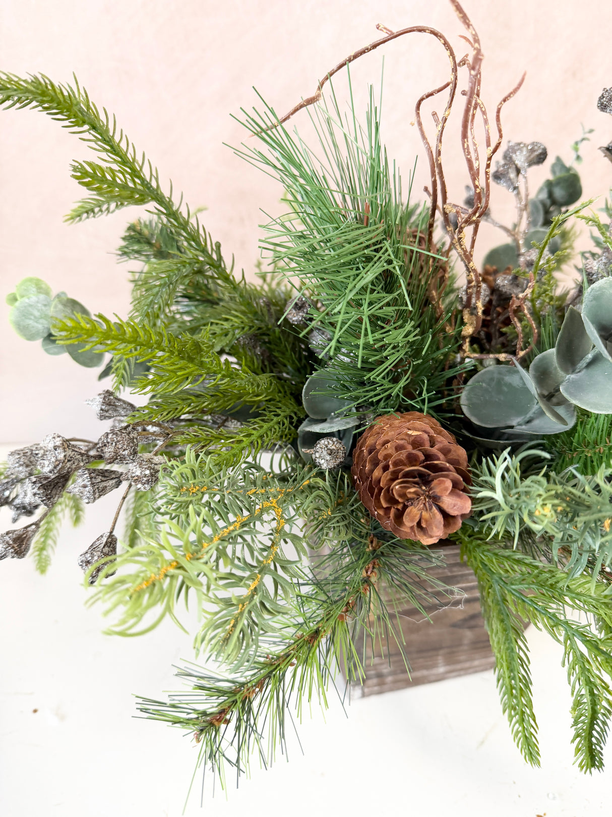 19" Woodland Winter Centerpiece