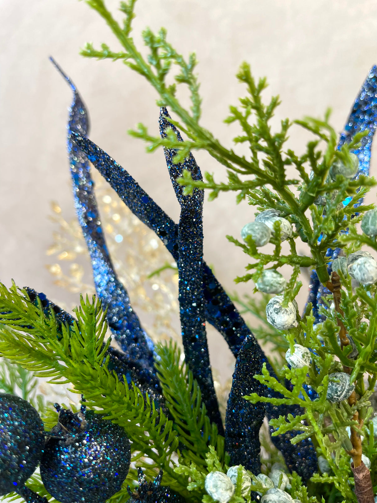 22" Frozen Pond Centerpiece