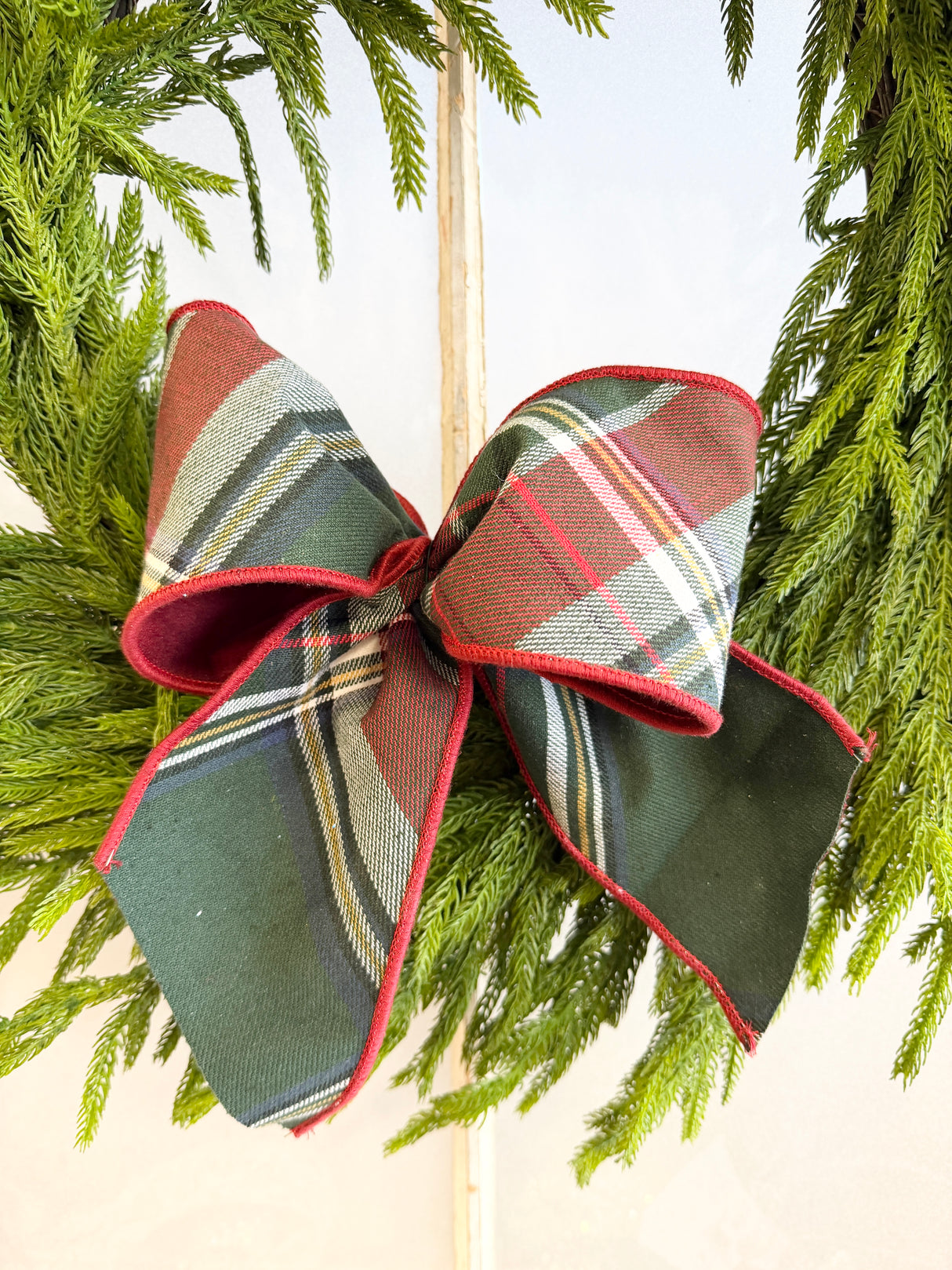 Plaid Tidings Bow