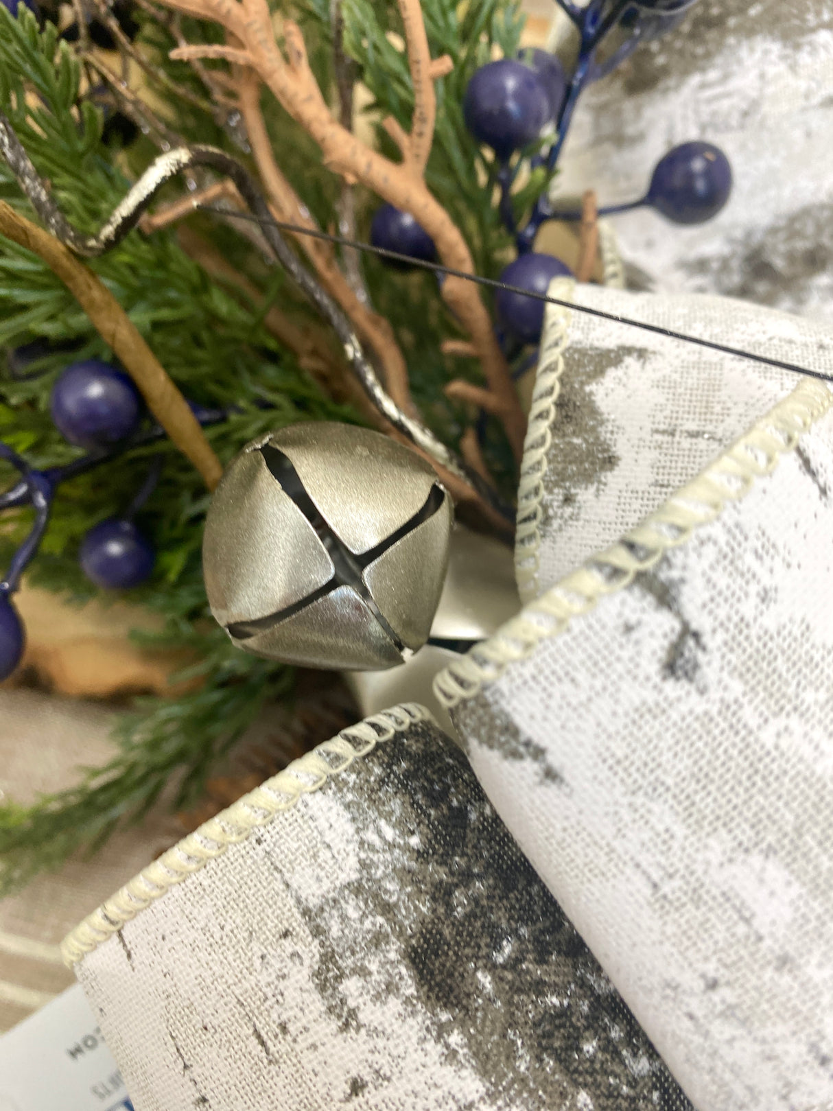 21" Winter's Sparkle Small Swag