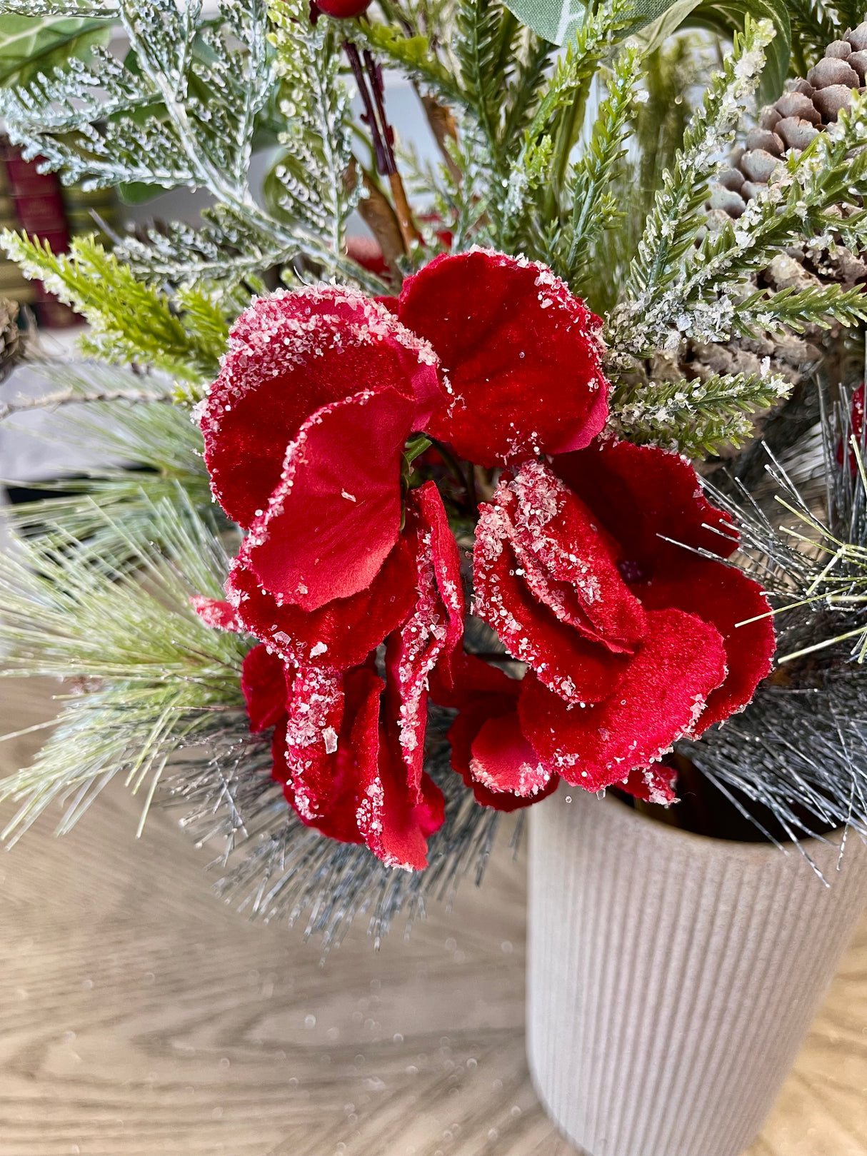 Hydrangea Pine Berry Pick