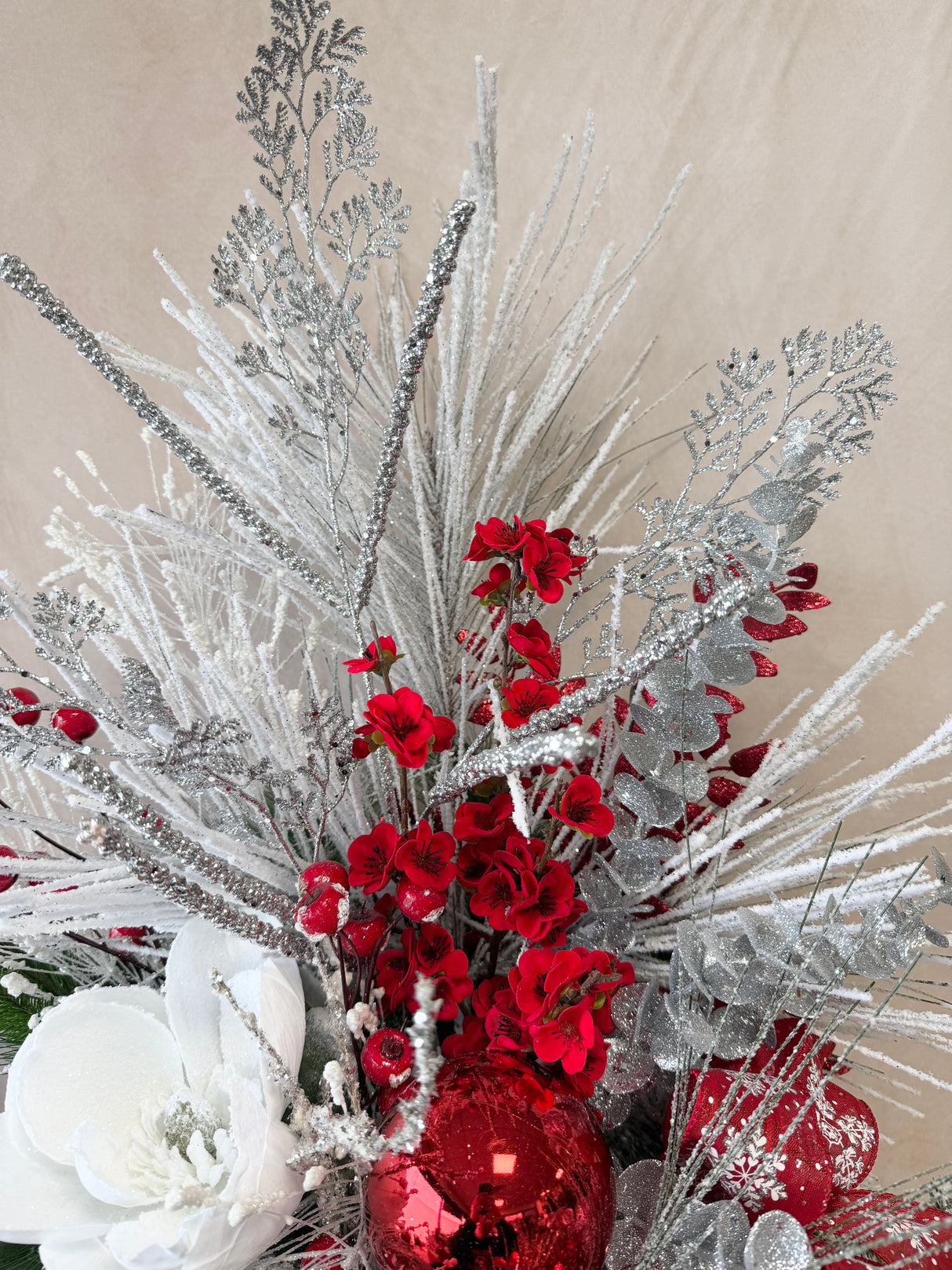 31" Believe In the Magic Of Christmas Porch Pot