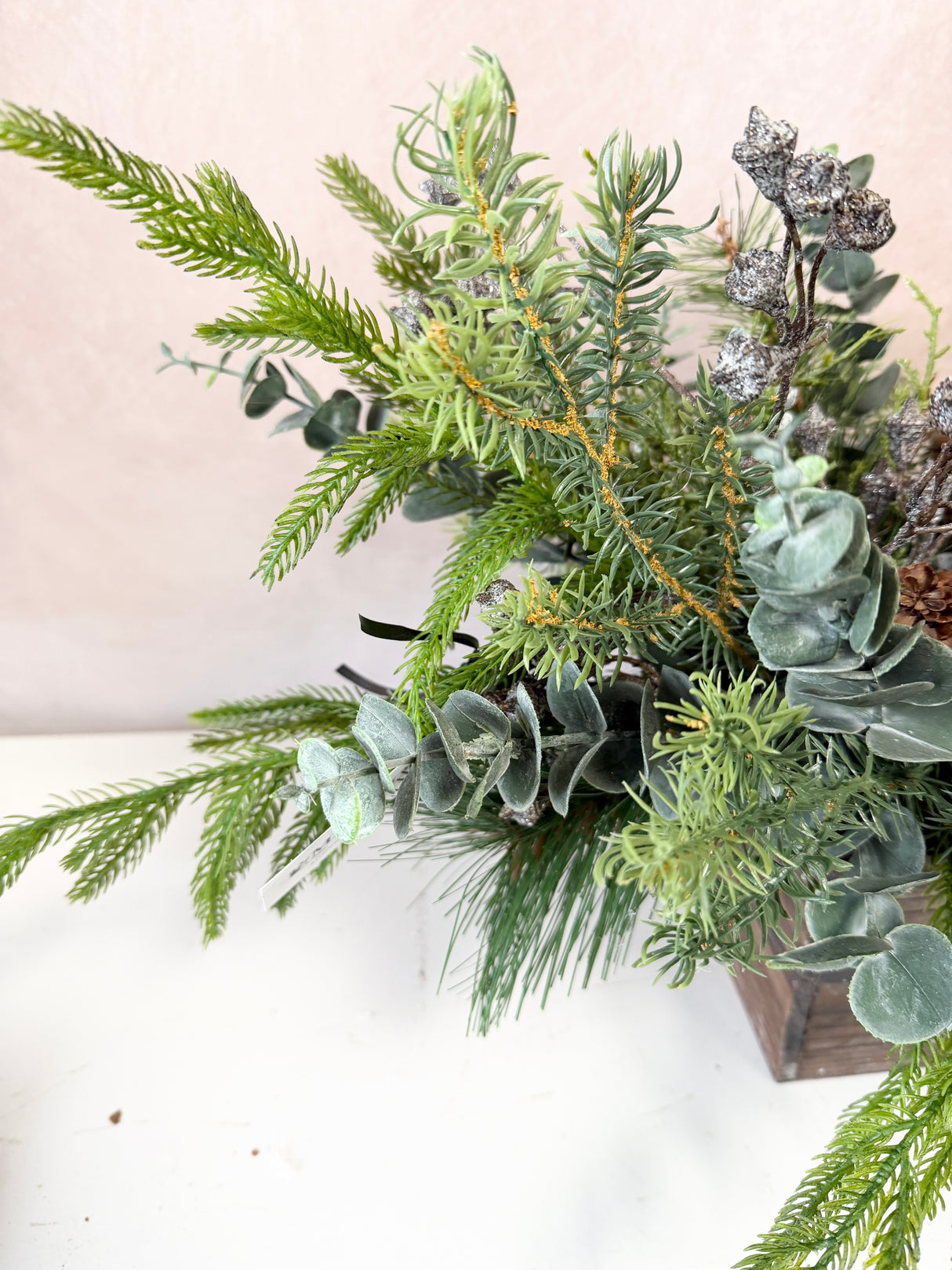 19" Woodland Winter Centerpiece