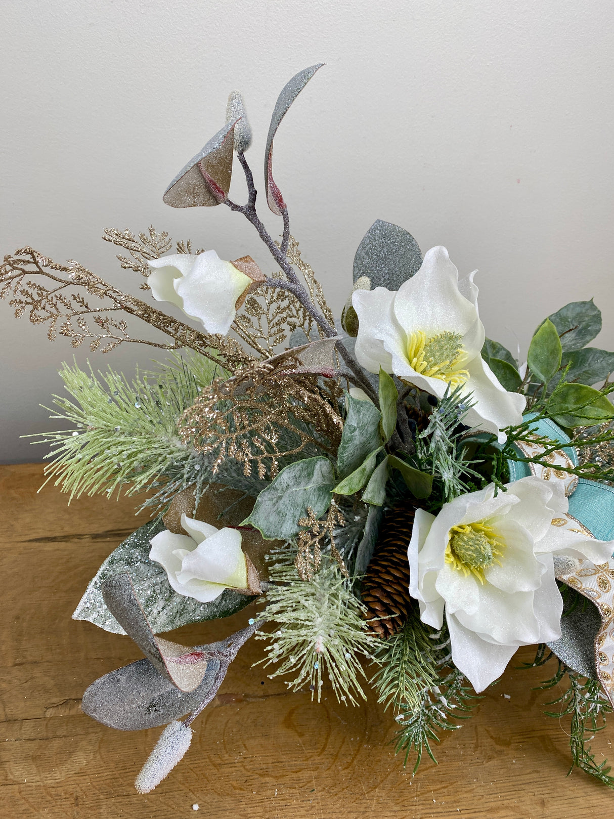 21" Winter Calmness Centerpiece