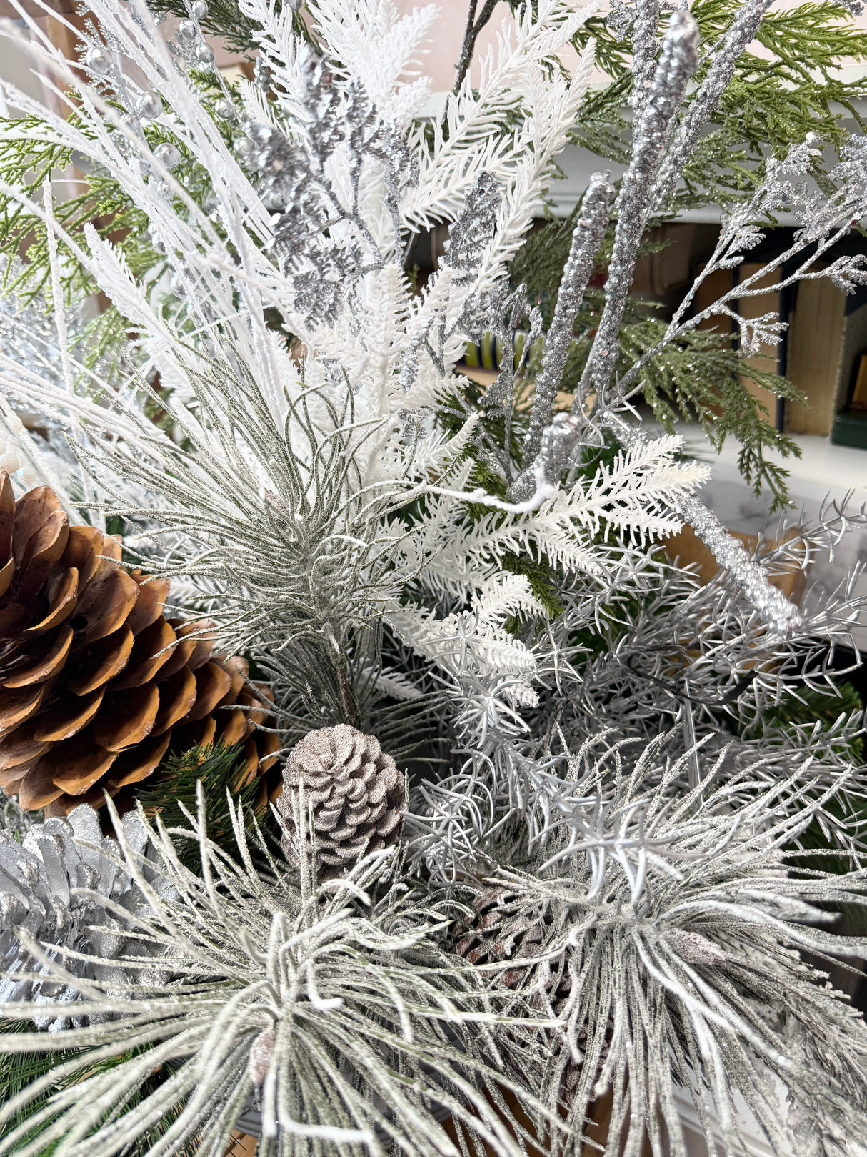 40" Sparkling Pines Porch Pot