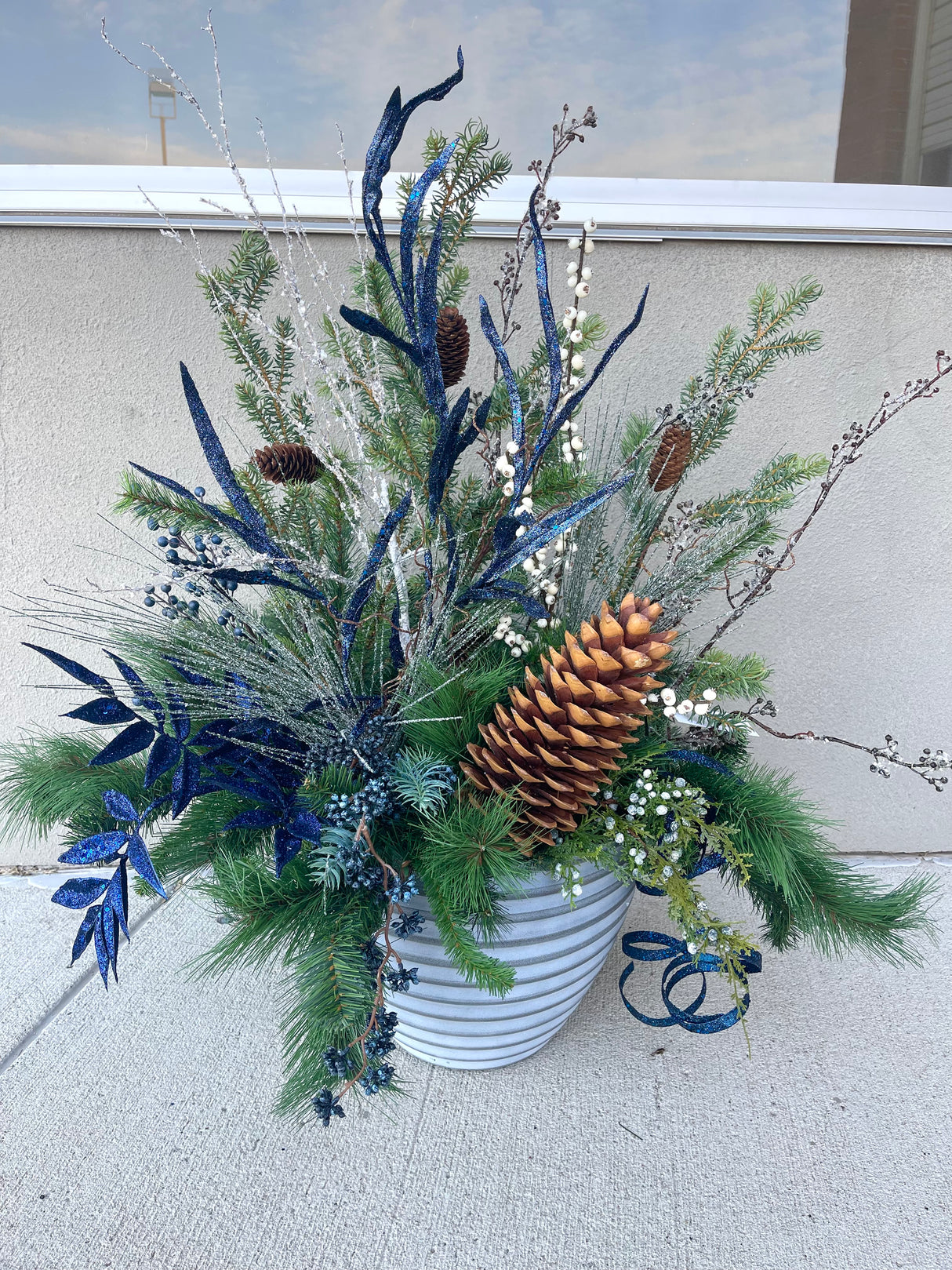 37" Jolly Pine Porch Pot