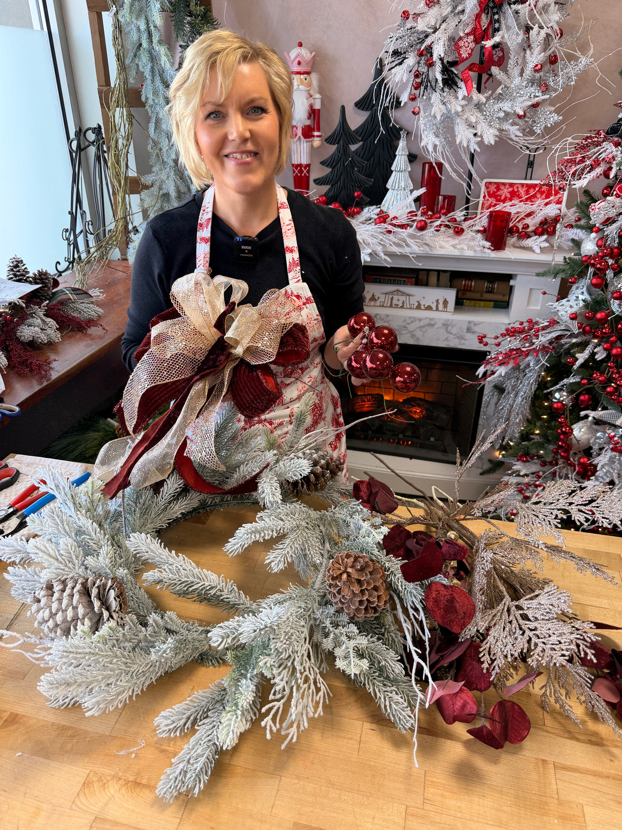 Glimmering Burgundy Wreath Kit