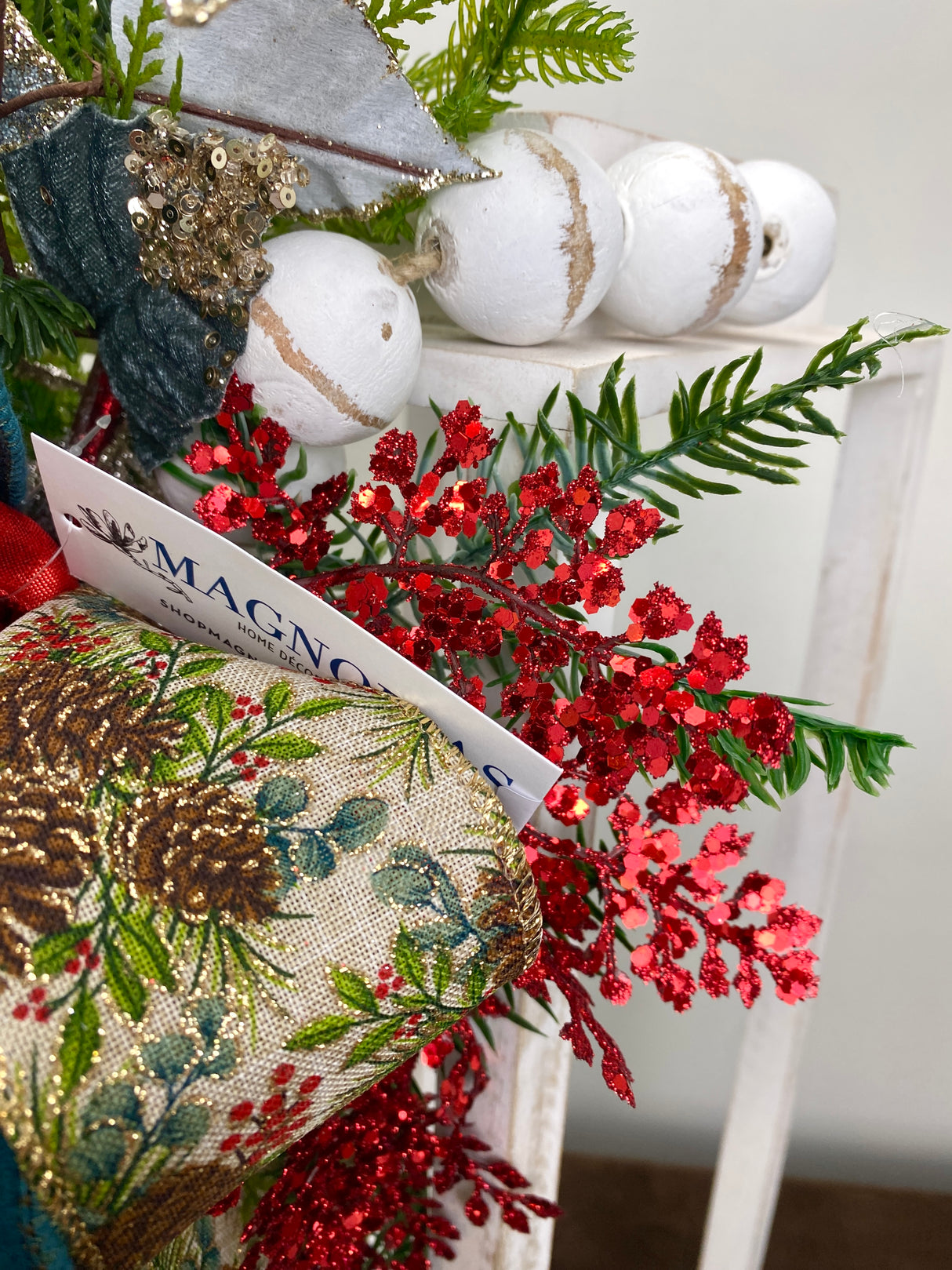 25" Christmas Glimmer Vertical Swag
