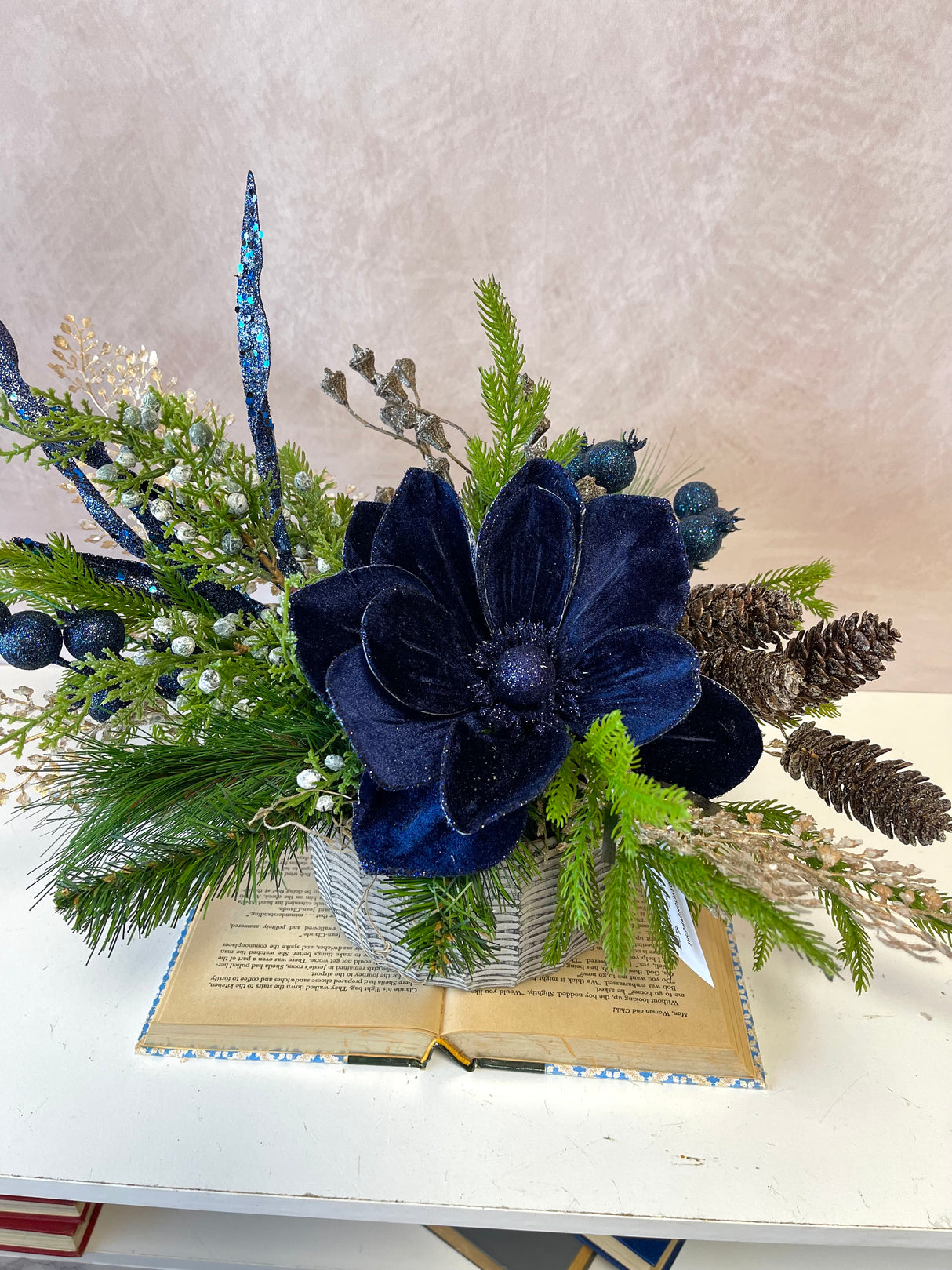 22" Frozen Pond Centerpiece