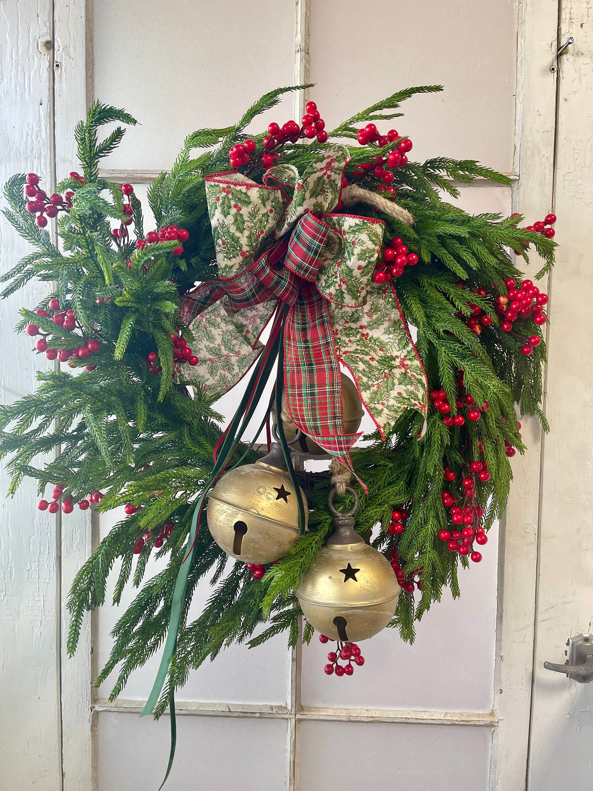 26" Cedar Hill Norfolk Pine Wreath