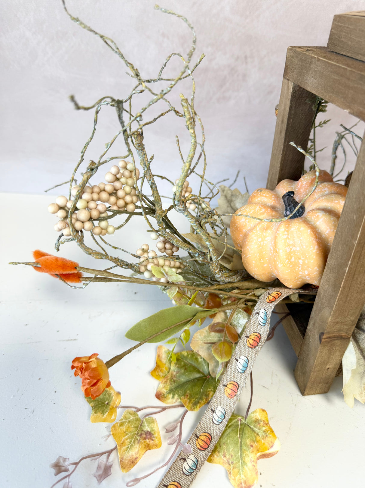 Lantern w/ Pumpkin Accent Swag Kit