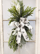 27" Winter Cuddles Teardrop Swag