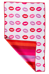 Pucker Up Reversible Bloom Towel