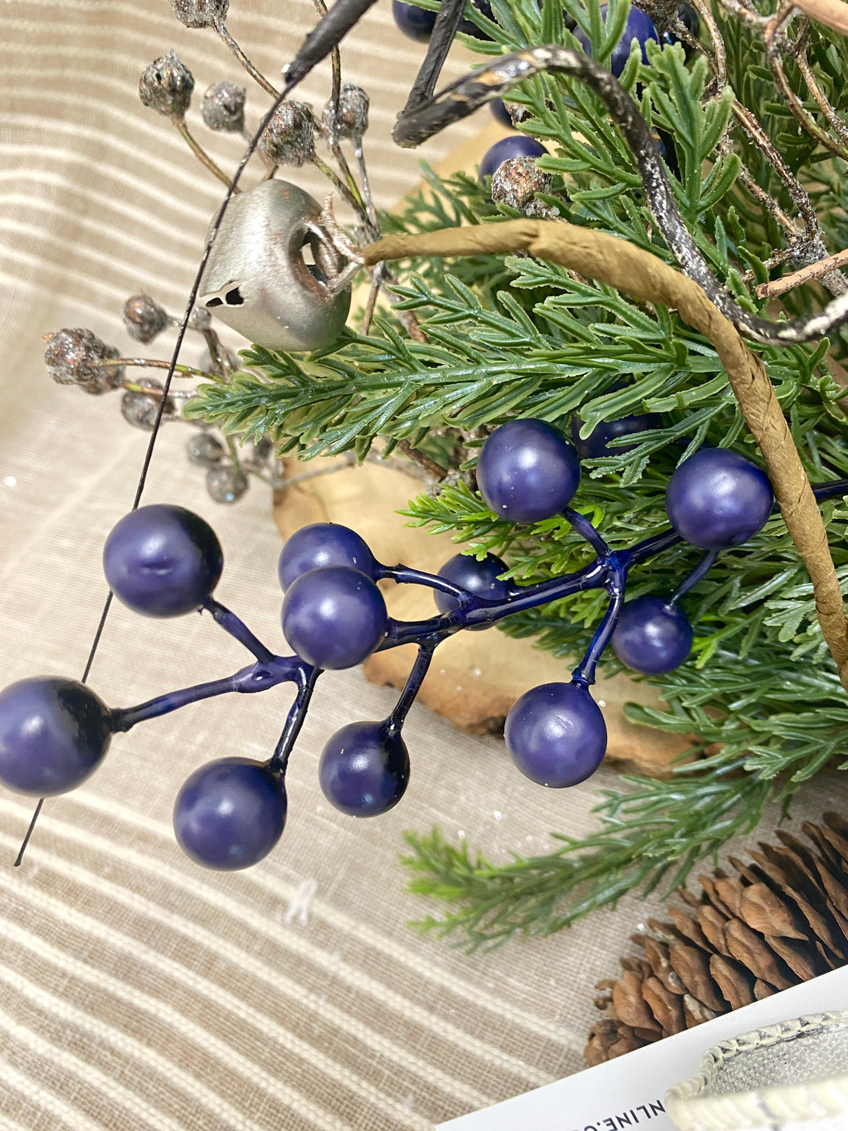 21" Winter's Sparkle Small Swag