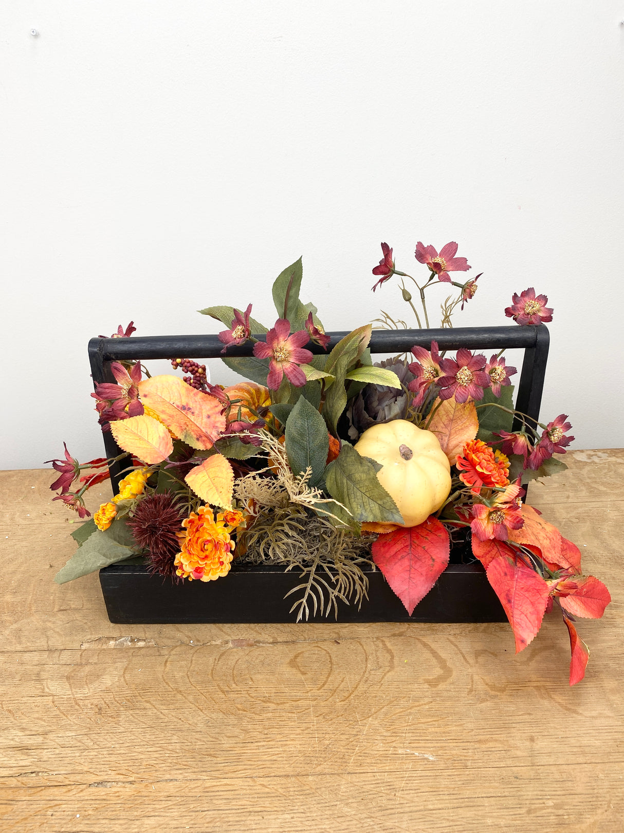 19" Hello Autumn Centerpiece