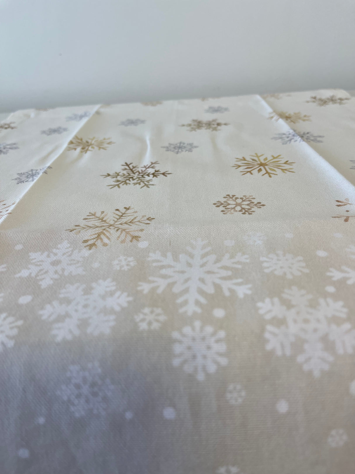 36" Deer In The Woods Table Runner