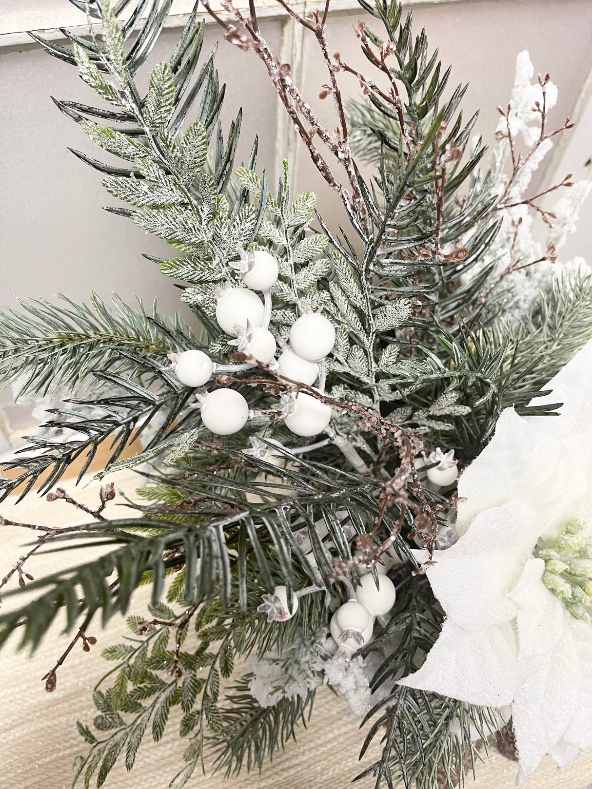 19" Woodland Snow Centerpiece