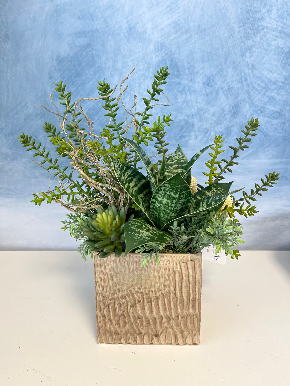 14" Treasuring the Moment Centerpeice
