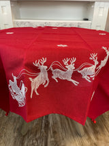 Santas Sleigh Table Throw