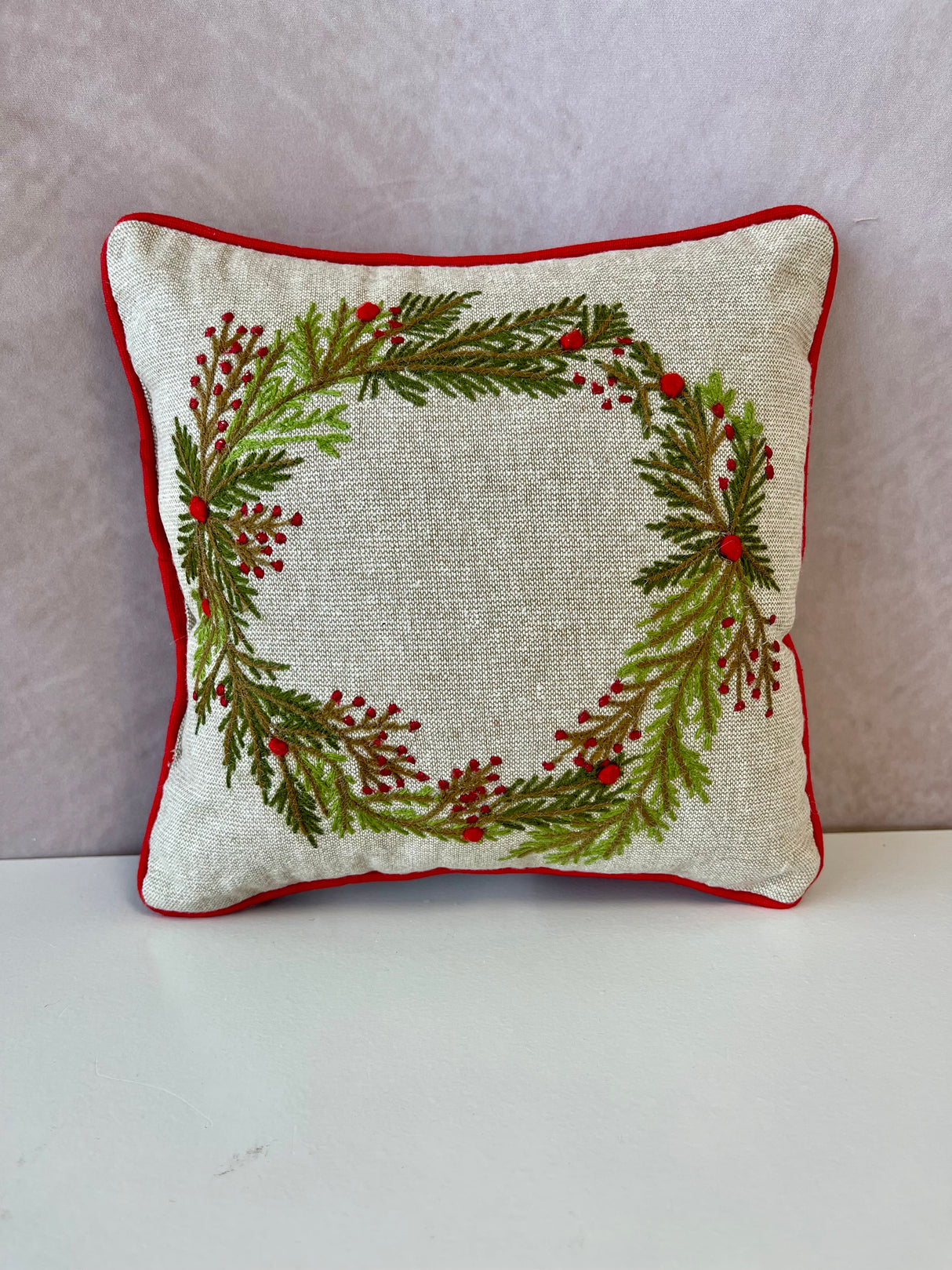 Wreath Icon Mini Pillow