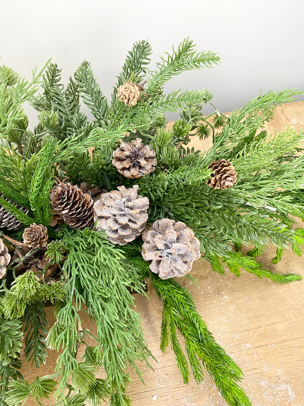 34" Pinecone Beauty Centerpiece