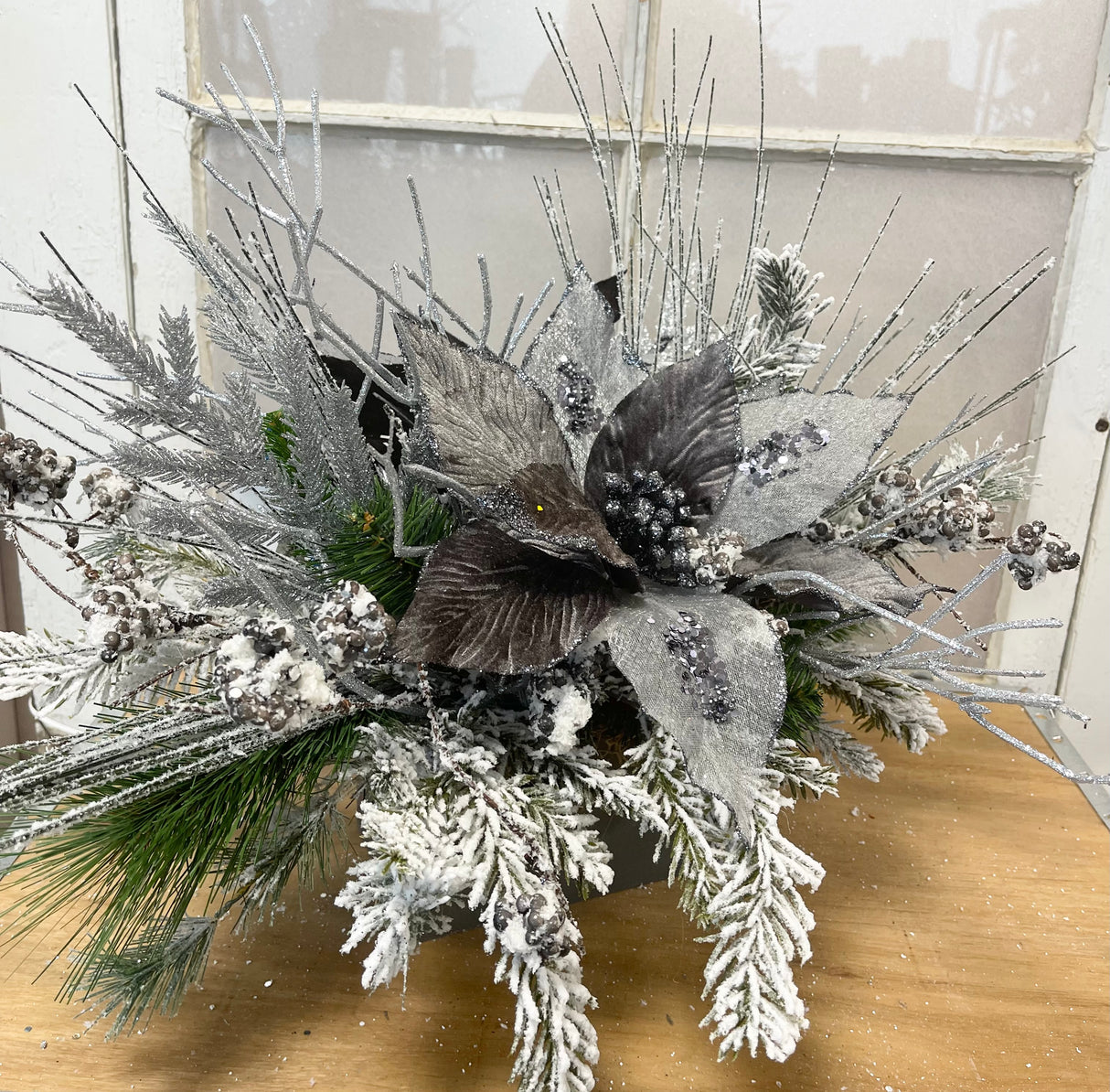 22" Evening Dark Centerpiece