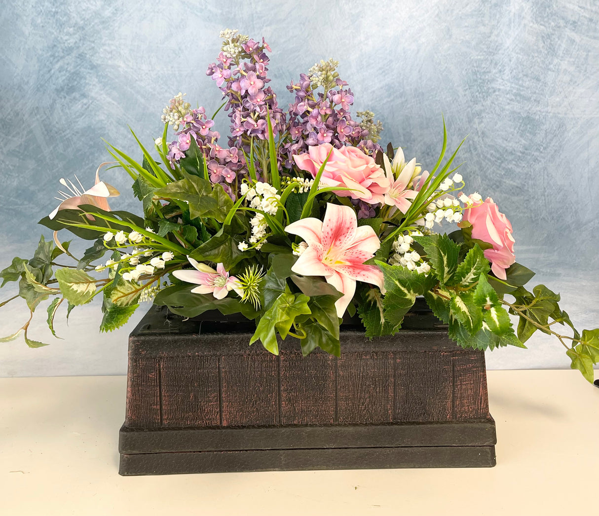 28" A Touch Of Lavender Memorial Saddle