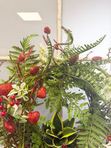 22" Tangled In Love Wreath